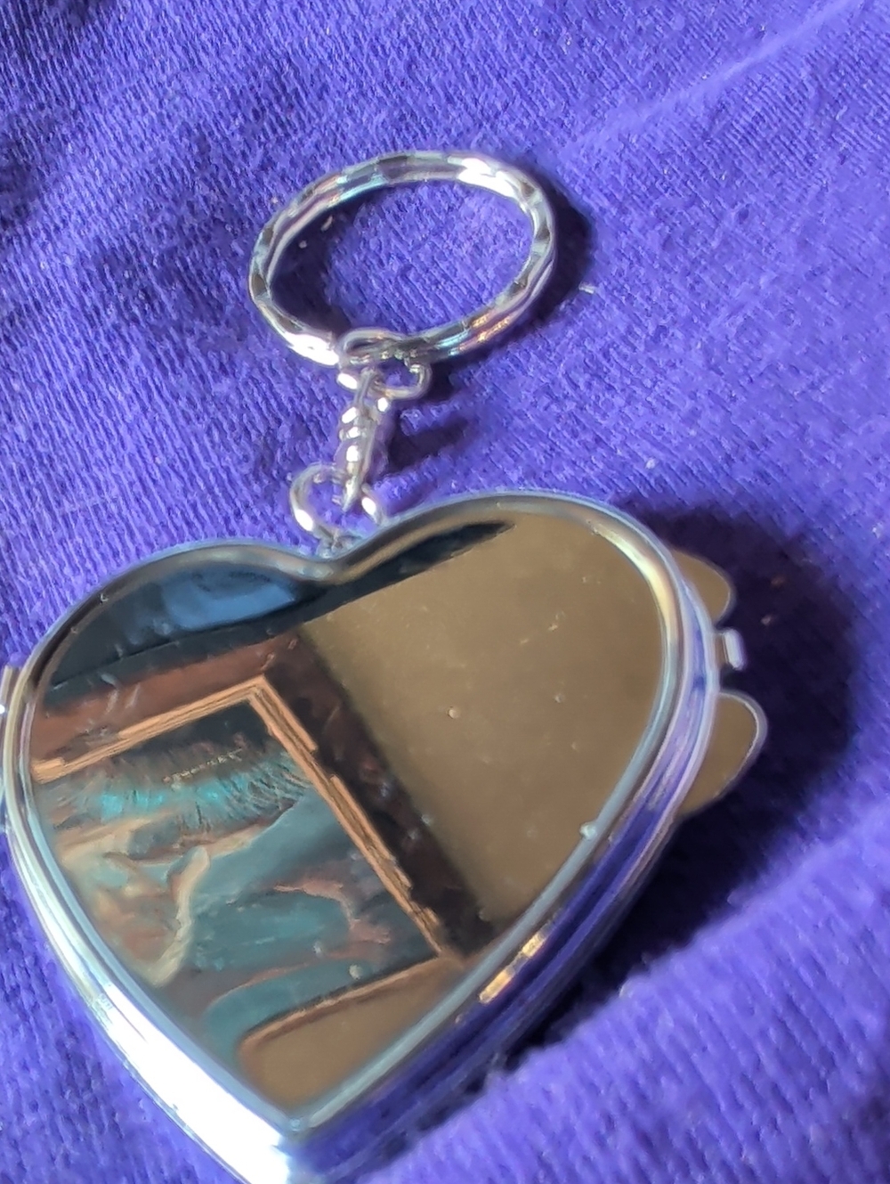 Silver Heart-Shaped Compact Keychain Mirror - Portable Accessory